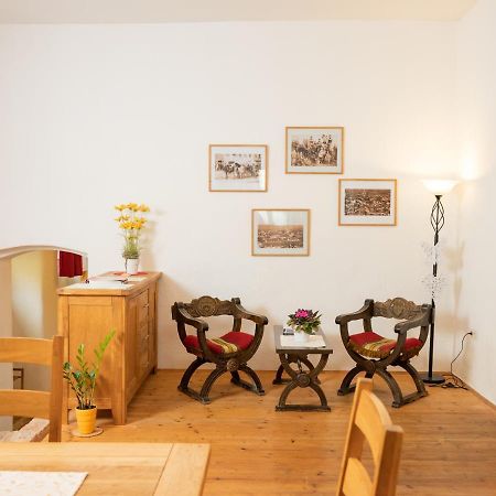 Ferienwohnung Zum Kapuziner Poysdorf Exteriör bild