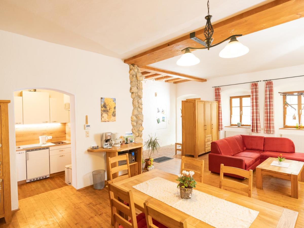 Ferienwohnung Zum Kapuziner Poysdorf Exteriör bild