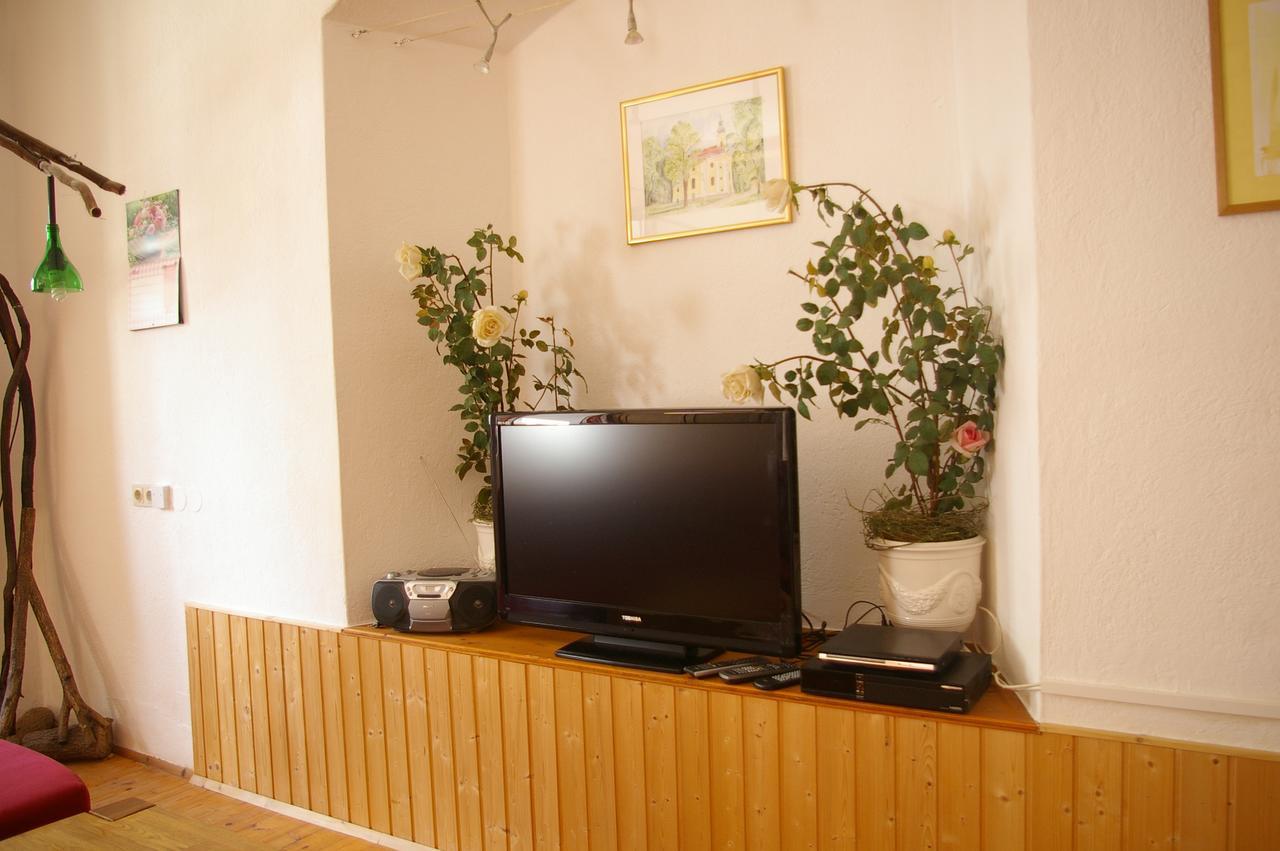 Ferienwohnung Zum Kapuziner Poysdorf Exteriör bild
